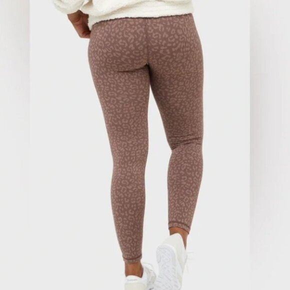 Aerie OFFLINE Leopard High Waisted Leggings - Medium in Brown Tones - Picture 8 of 8